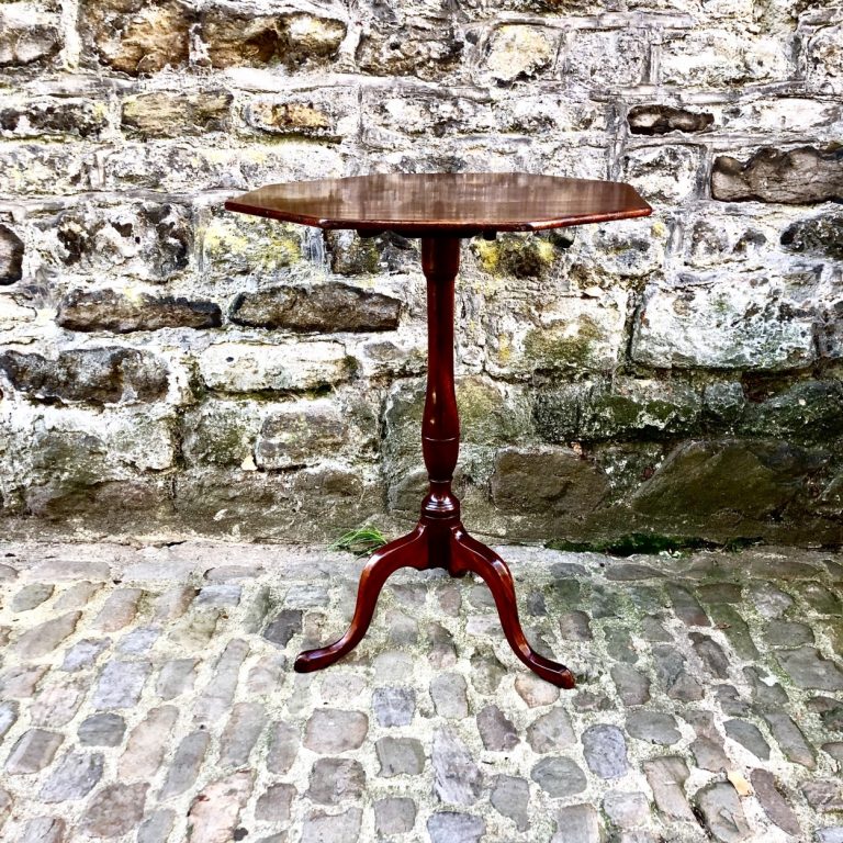 A George III Mahogany Tilt-top Wine Table