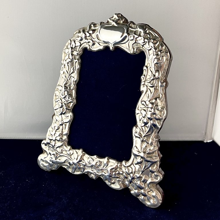 An Edwardian Style Silver Photo Frame