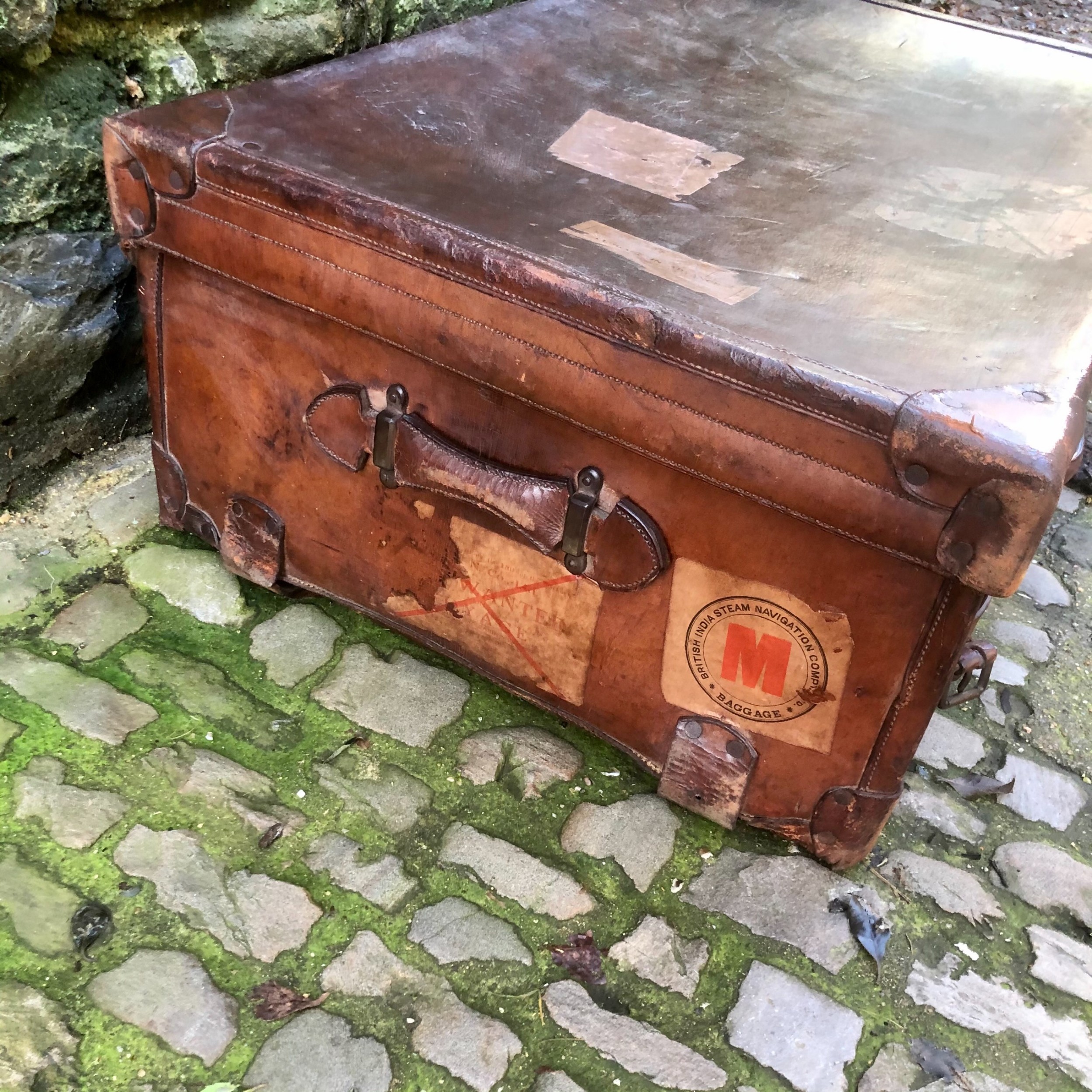 An Early 20th Century Leather Steamer Trunk - Chequers Antiques