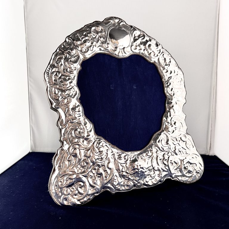 Large Heart Shaped Silver Photograph Frame