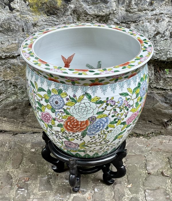 A Late Qing Fishbowl or Jardiniere