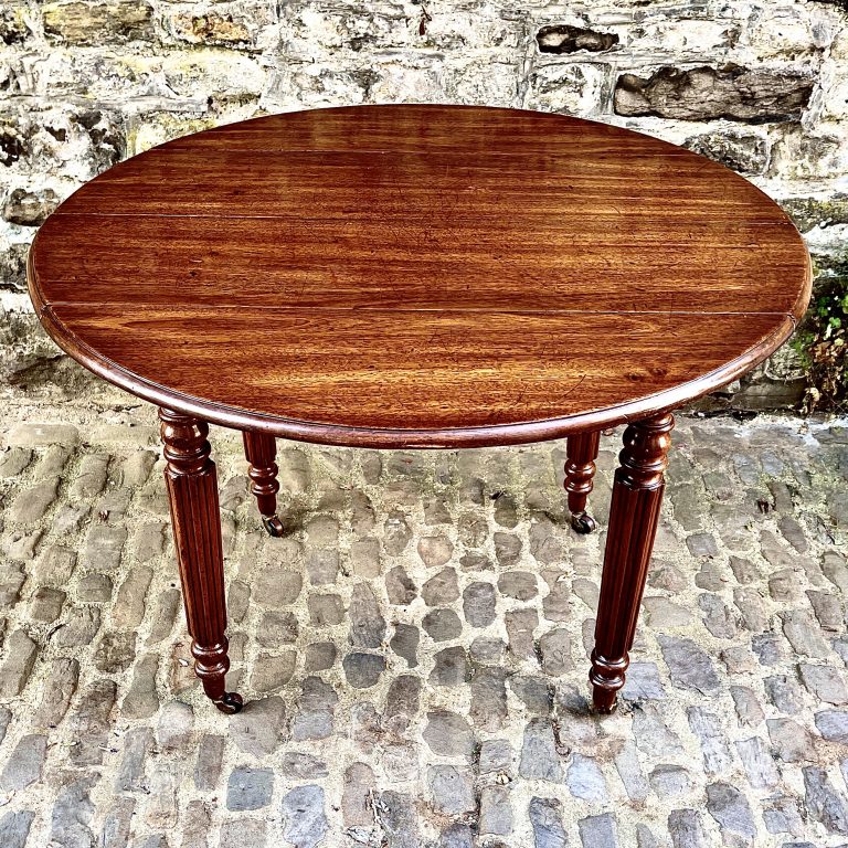William IV Mahogany Travelling Dining Table