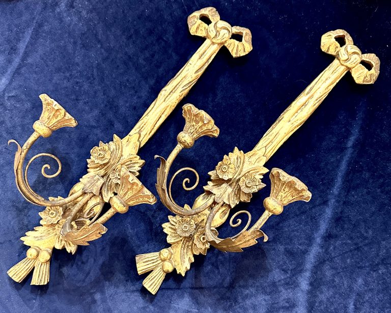 Pair of Italian Carved Giltwood Wall Sconces