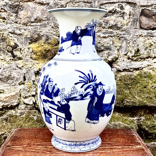 A Late Qing Blue and White Porcelain Vase